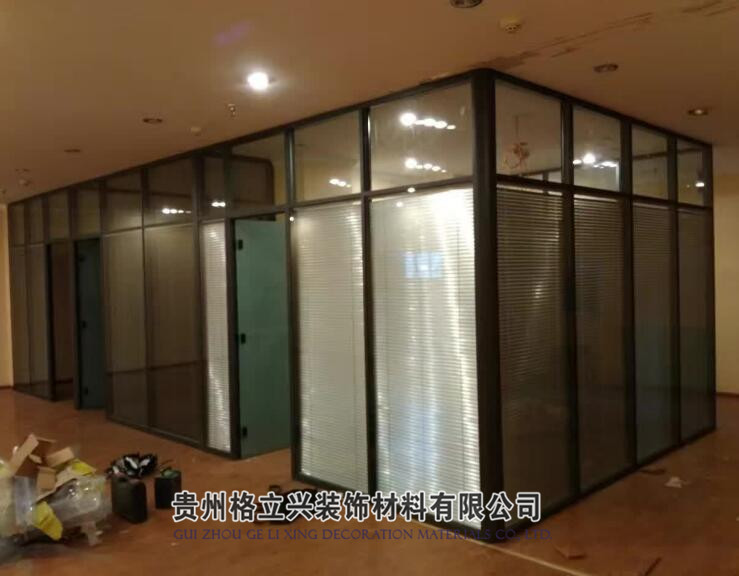 83款雙玻隔斷